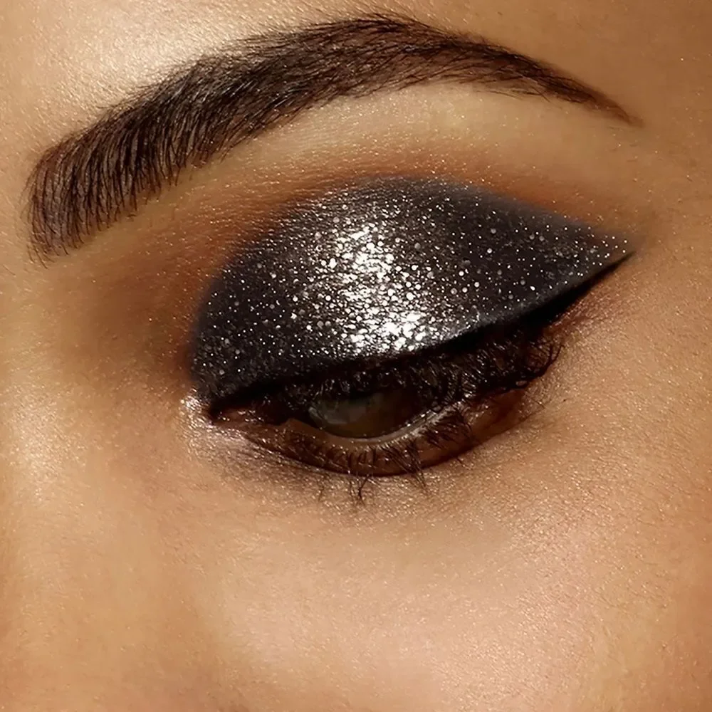 STILA Glitter & Glow Liquid Eye Shadow Size(oz): 0.153 fl. oz. /4.5 mL